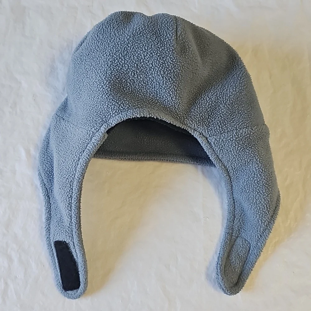 Nike Size Toddler Black Gray Fleece Beanie Hat with Chin Strap Used